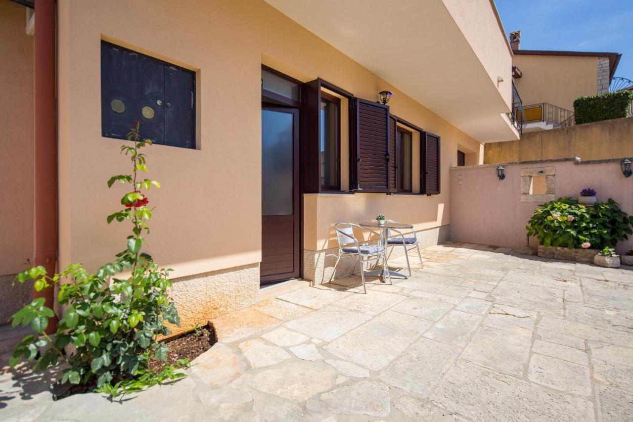 Rooms Villa Maria Ровінь Екстер'єр фото