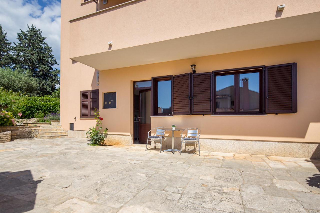 Rooms Villa Maria Ровінь Екстер'єр фото