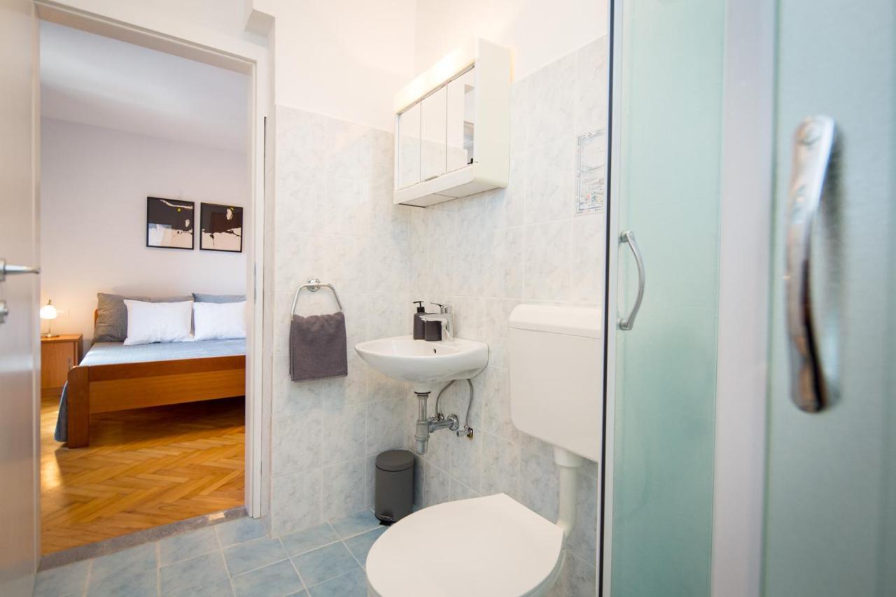 Rooms Villa Maria Ровінь Екстер'єр фото