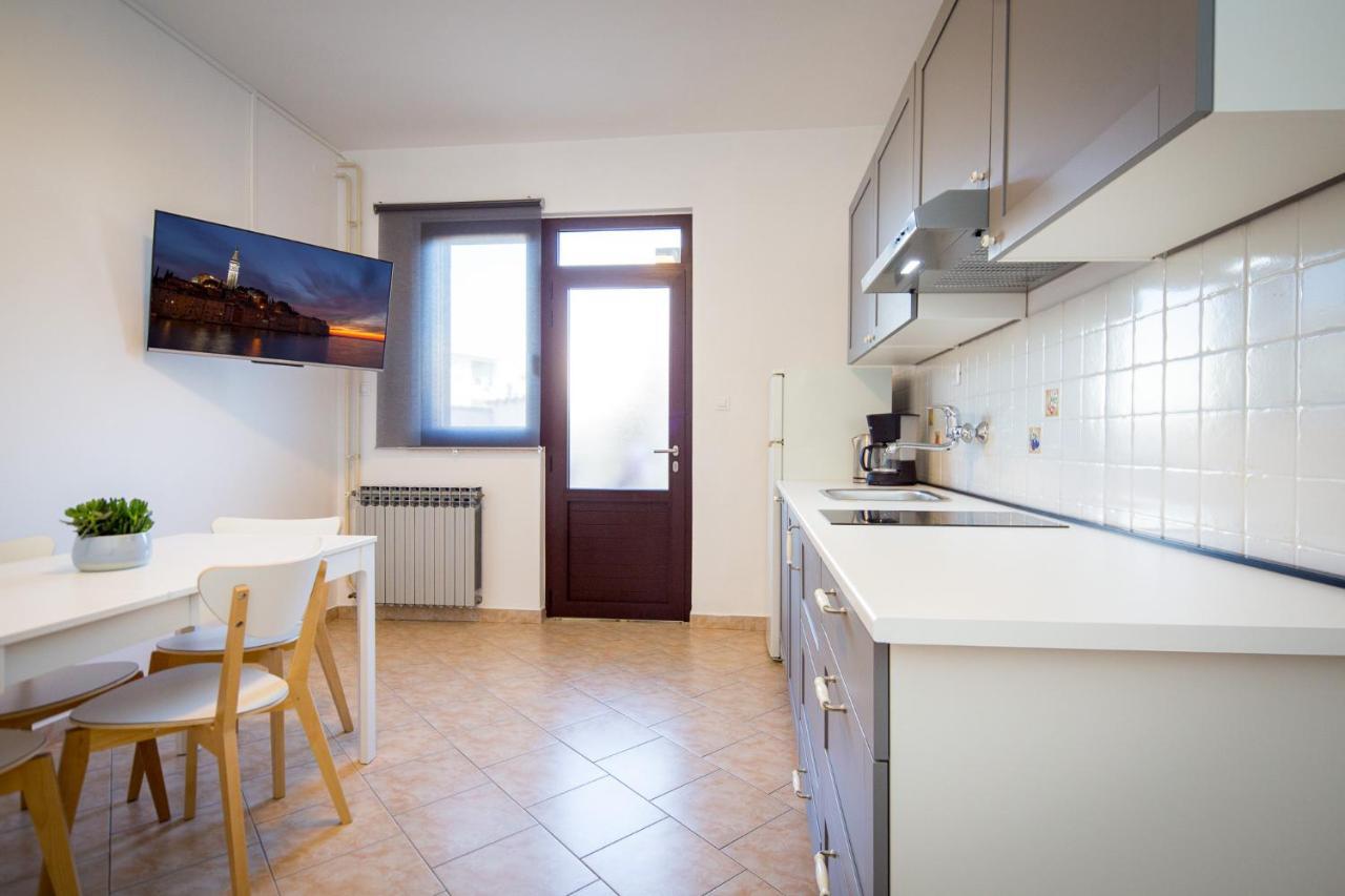 Rooms Villa Maria Ровінь Екстер'єр фото